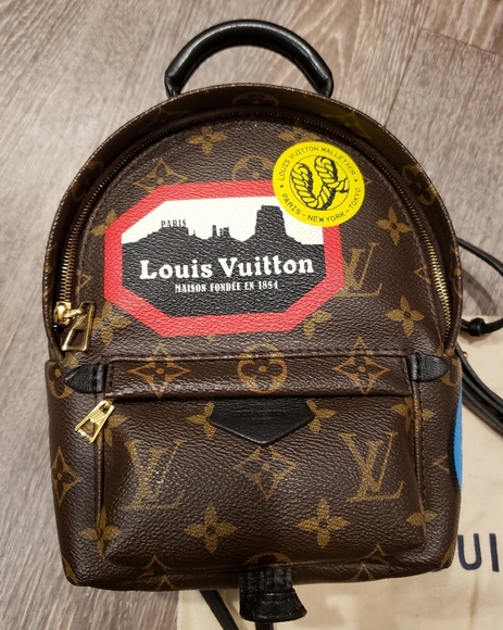 Louis Vuitton Palm Springs World Tour Edition - Picture 2 of 8